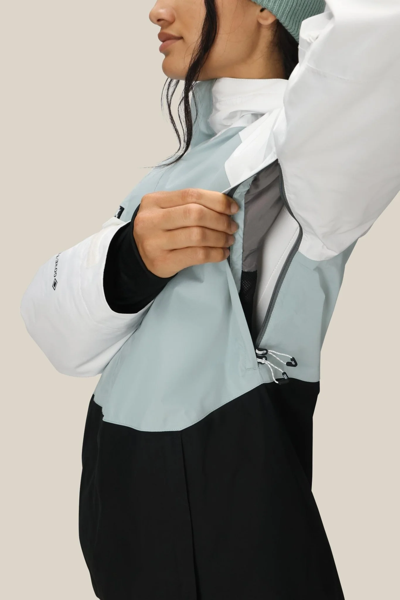 686 Women's Gore-Tex Willow Insulated Jacket - Image 5