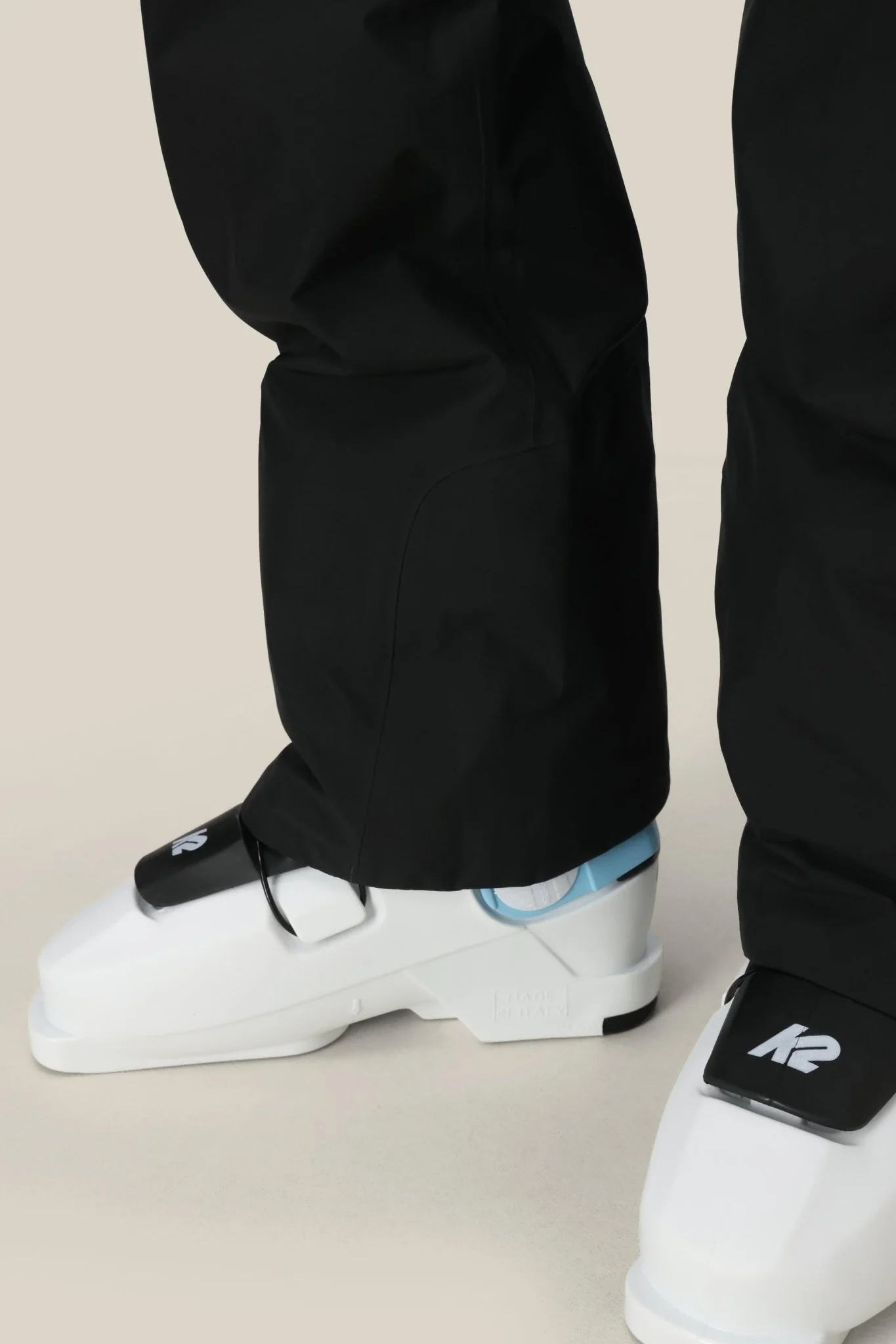 686 Women's Gore-Tex Willow Insulated Pant - Image 3
