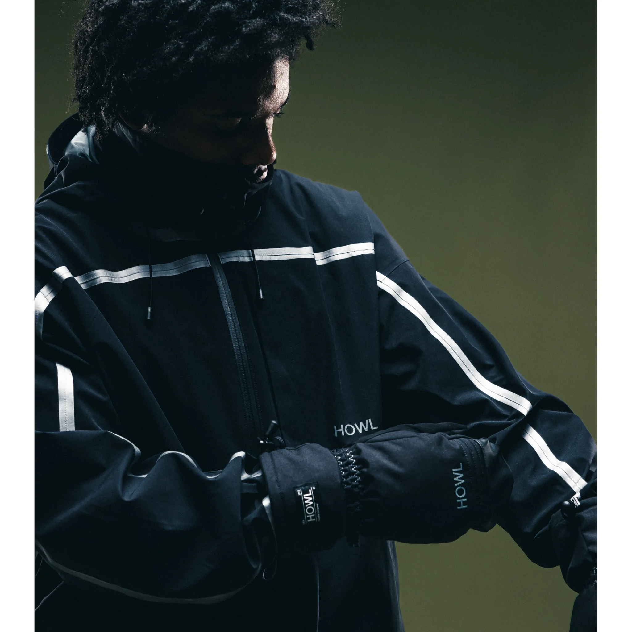 Howl Men's Taped Jacket - Image 9