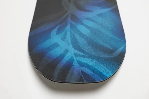 Nitro Lectra Leaf Cam-Out Snowboard 2026 - Image 3