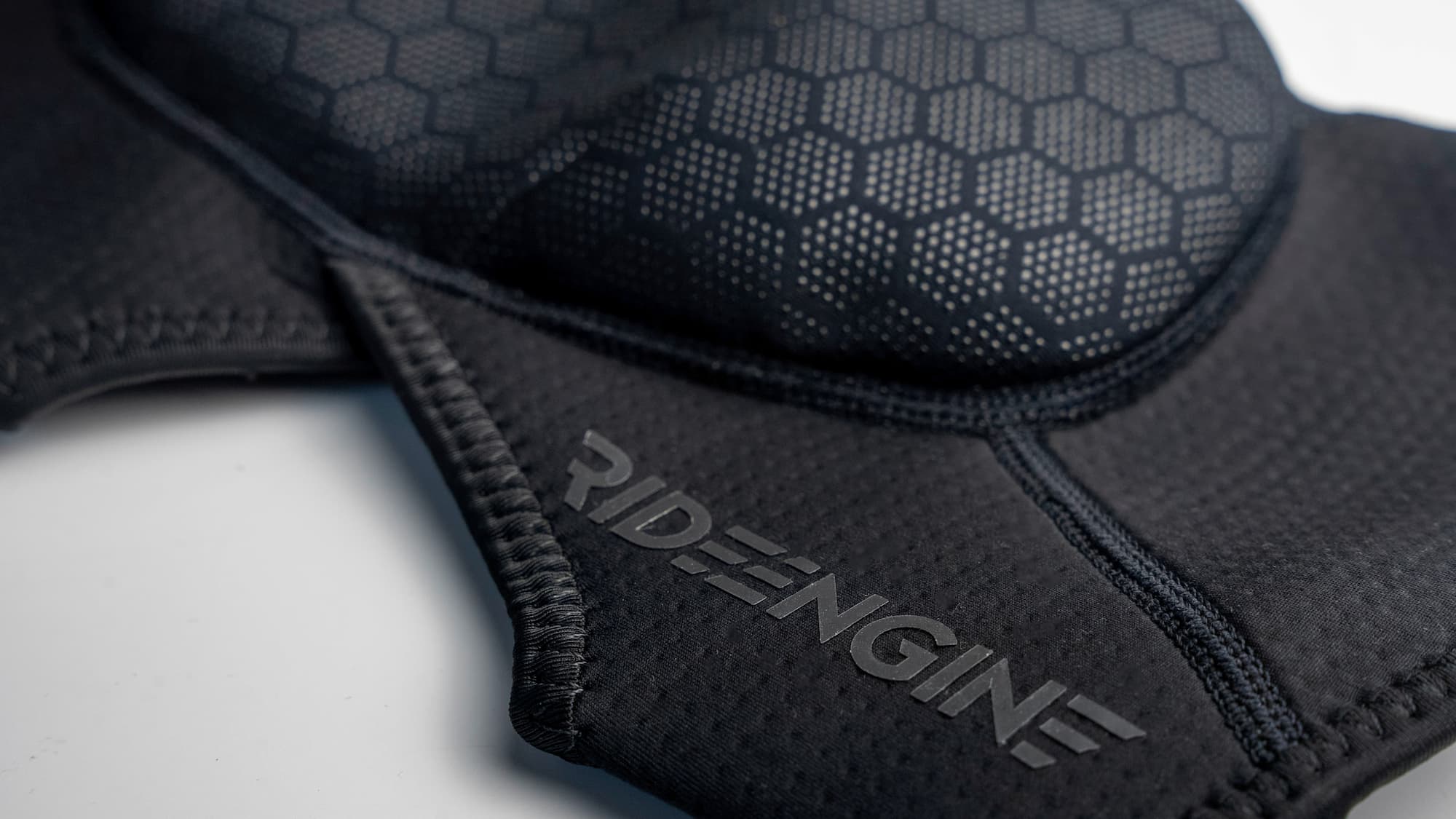 Ride Engine Runway Kneepad - Image 3