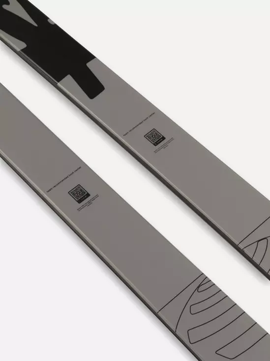 Volkl Revolt 84 Skis - Image 3